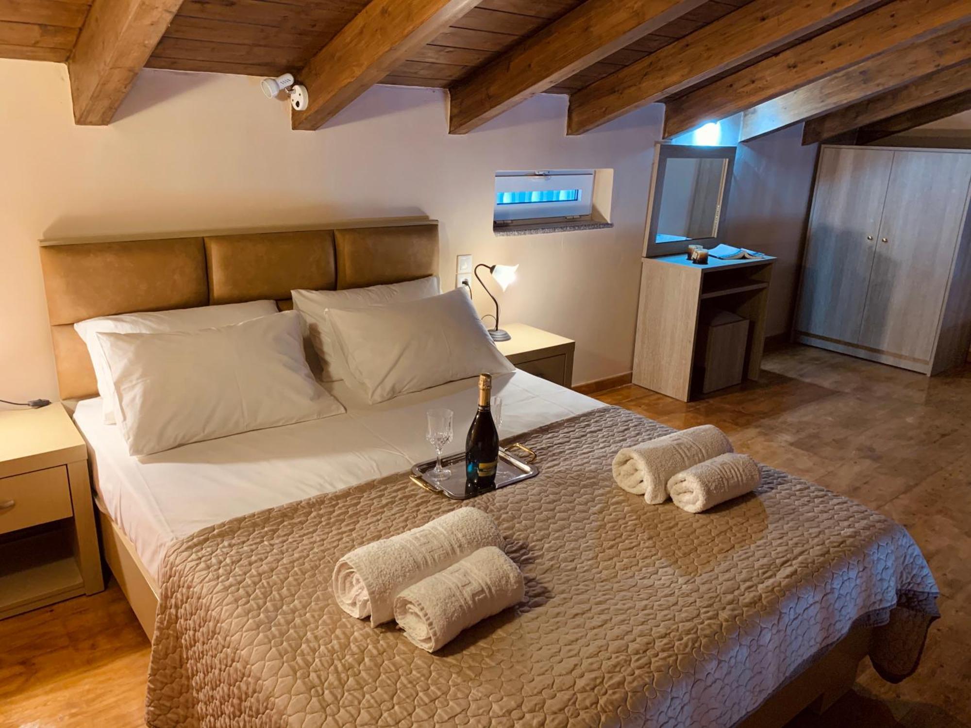 Alkionis Pool View Apartments Lefkada City Room photo
