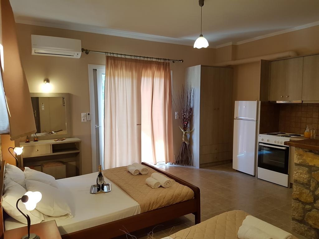 Alkionis Pool View Apartments Lefkada City Exterior photo
