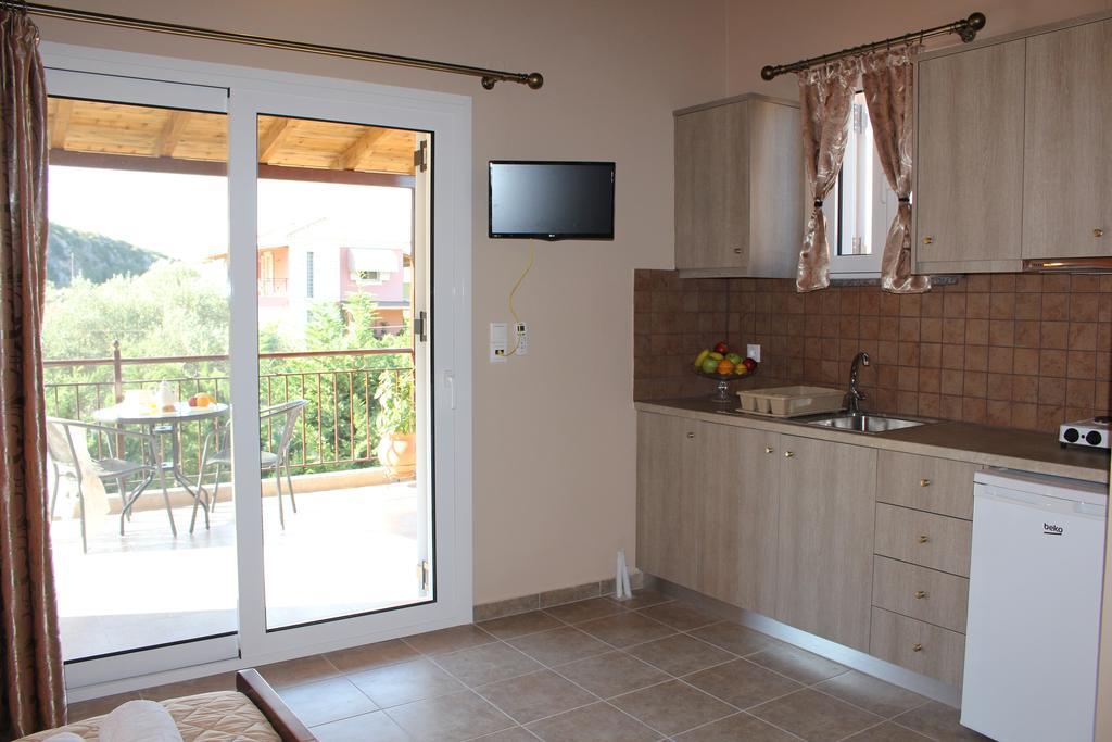 Alkionis Pool View Apartments Lefkada City Exterior photo